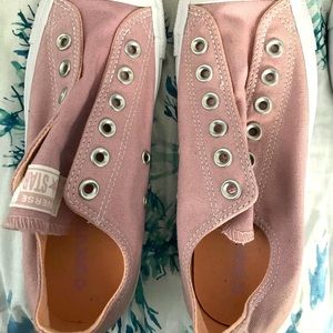 Women’s converse sneakers